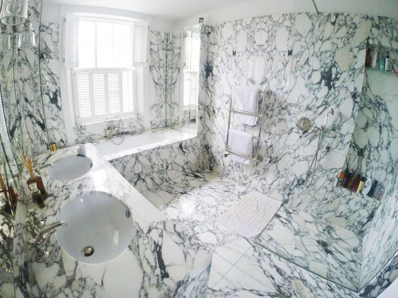 Albion Street Marble Bathroom Fit Out